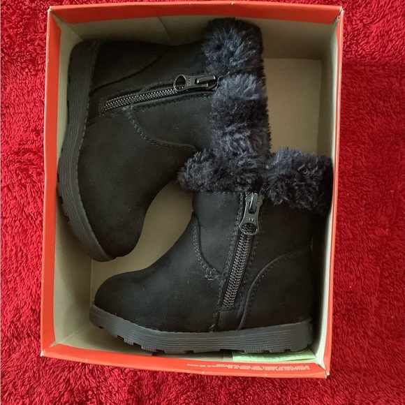 Cat & Jack faux fur lined baby/toddler boots - Picture 1 of 6